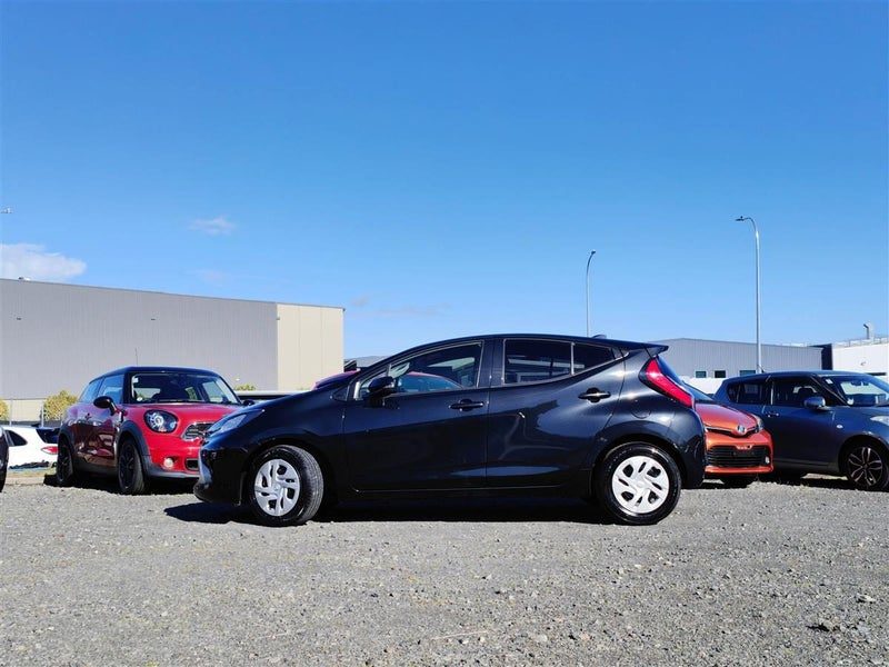 2021 Toyota Aqua G, photo 3