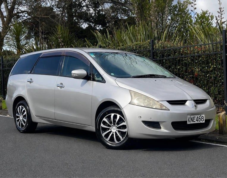 2004 Mitsubishi Grandis NEW WOF, ONLY $3990!!!!
