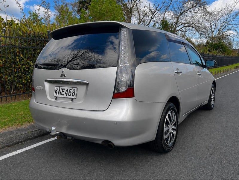 2004 Mitsubishi Grandis NEW WOF, ONLY $3990!!!!, photo 3