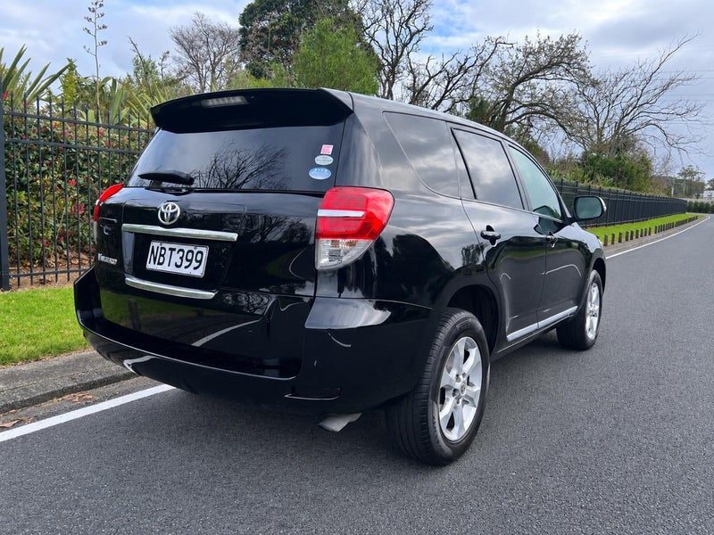 2011 Toyota Vanguard, photo 3
