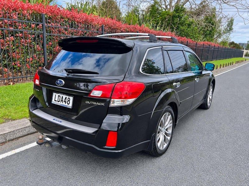 2012 Subaru Outback FAMILY SIZE, ALLOYS, TINTS, photo 3