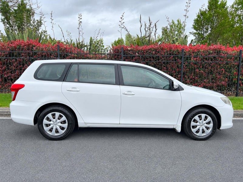 2010 Toyota Corolla GX 1.5, photo 2