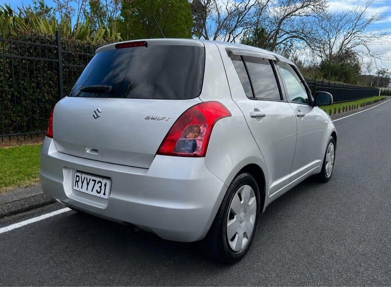 2007 Suzuki Swift MANUAL, GOOD MILEAGE, CHEEEAP!!, photo 3