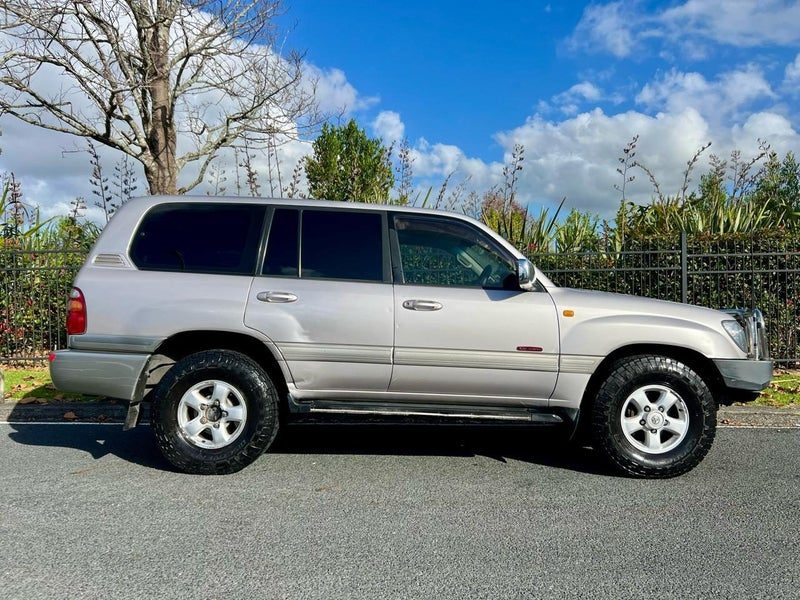 2001 Toyota Land Cruiser VX, photo 2