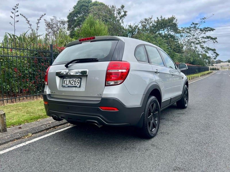 2017 Holden Captiva LS, photo 3