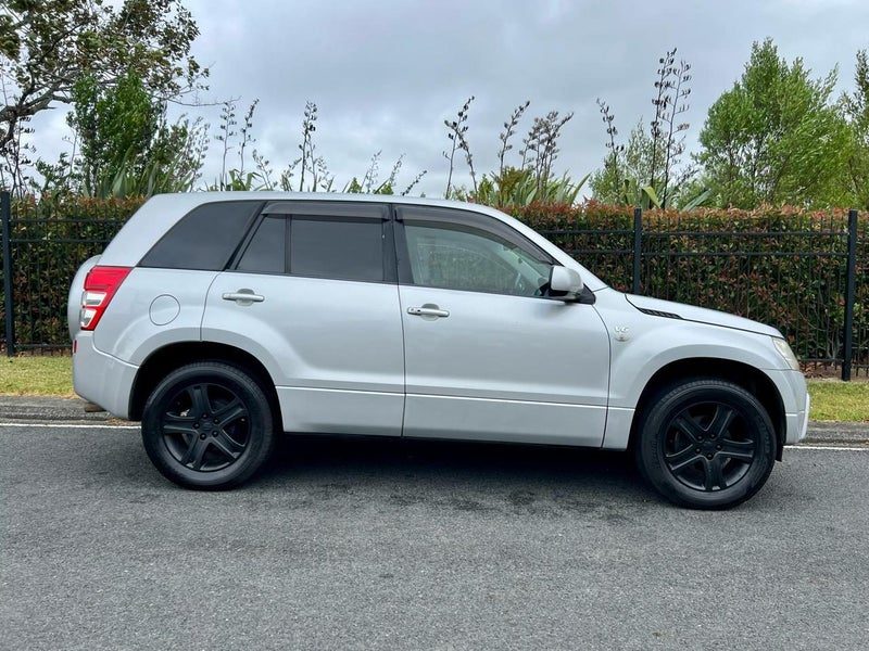 2008 Suzuki Escudo 4WD, ALLOYS, TIDY, photo 2