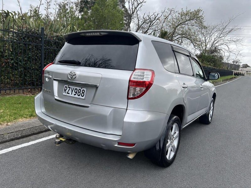 2009 Toyota Vanguard, photo 3