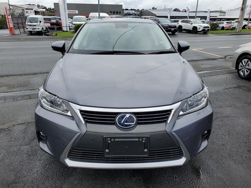 2015 Lexus CT 200h Version C *ONLY 16,686km*, photo 2