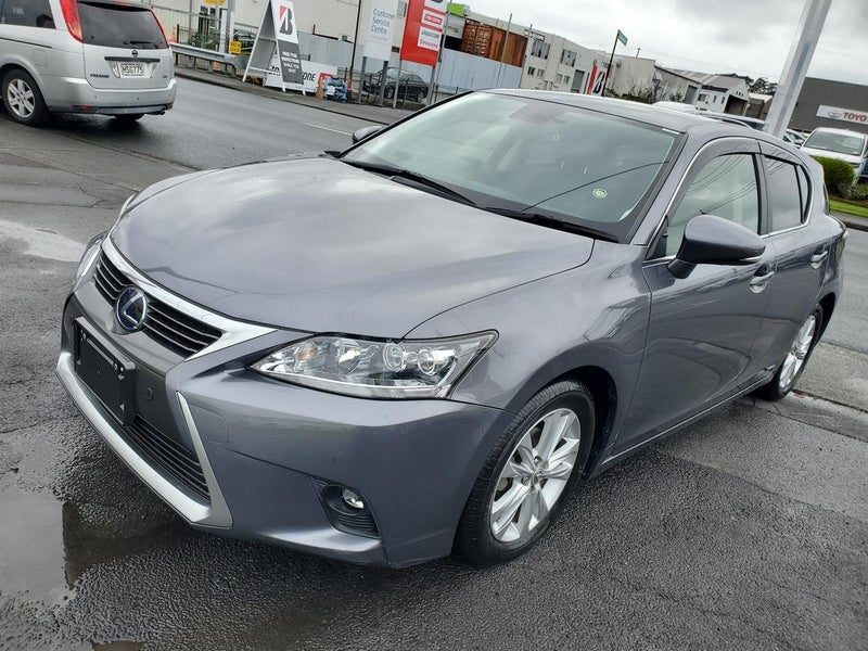 2015 Lexus CT 200h Version C *ONLY 16,686km*, photo 3