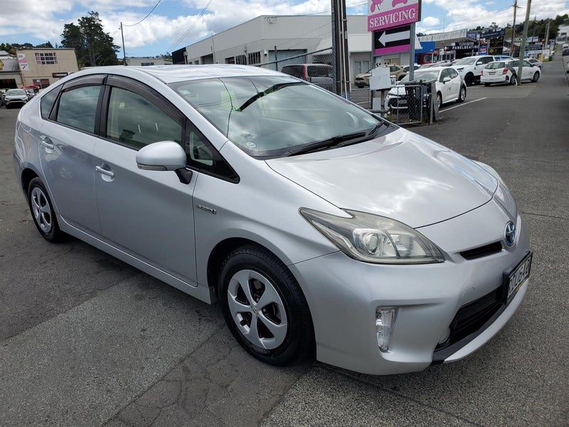 2013 Toyota Prius G NZ audio *ONLY 47,503km*, main photo