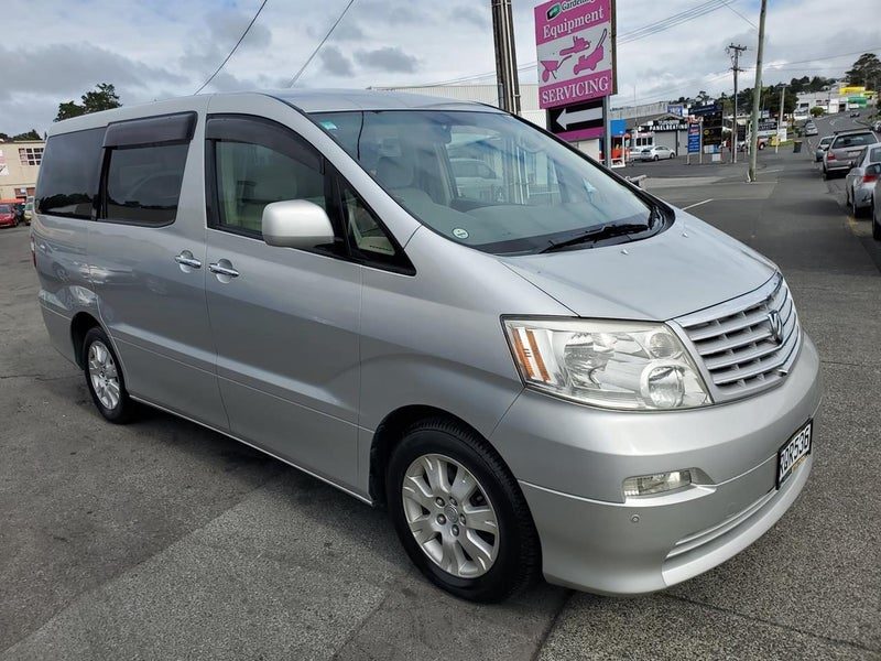 2004 Toyota Alphard, main photo