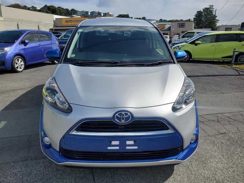 2016 Toyota Sienta G, photo 2
