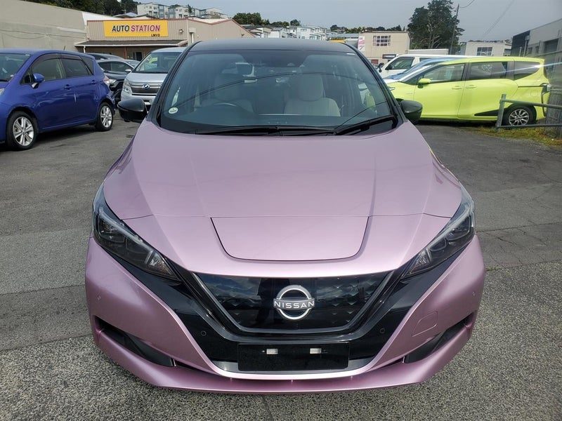 2023 Nissan Leaf X, photo 2