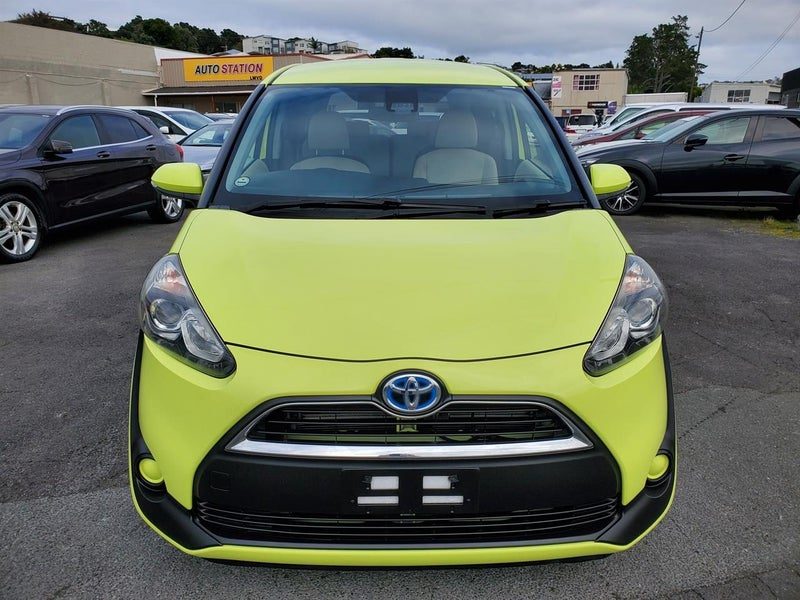 2015 Toyota Sienta G, photo 2