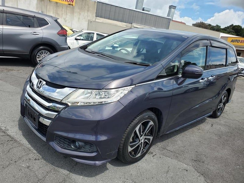 2015 Honda Odyssey G, photo 3