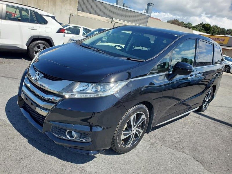 2017 Honda Odyssey Absolute, photo 3