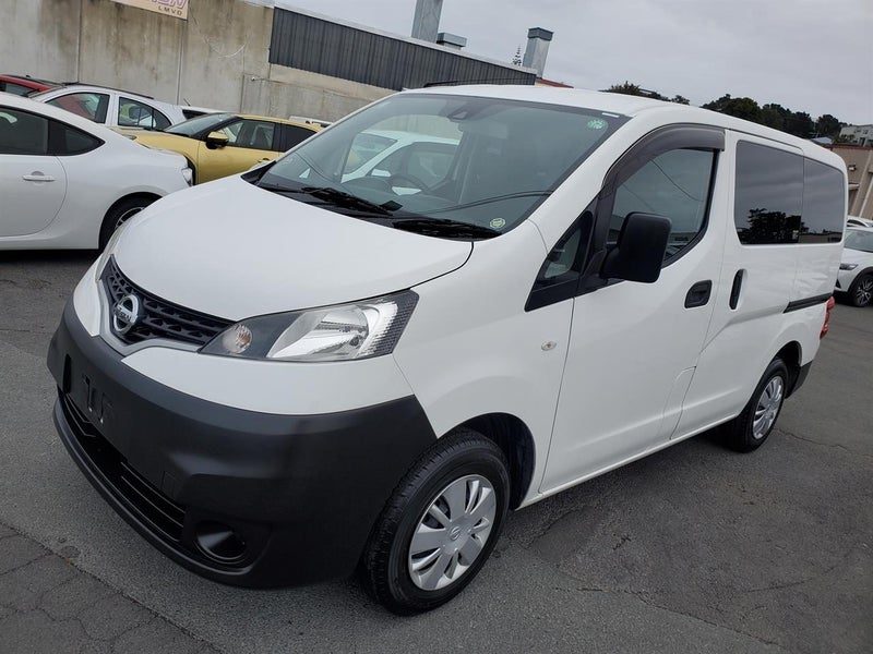2020 Nissan NV200 *ONLY 83,653km*, photo 3