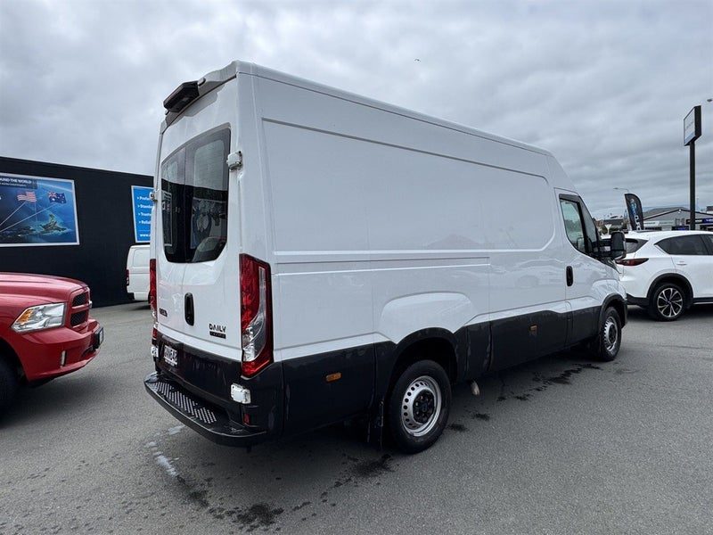 2023 Iveco Daily 35 SH, photo 2