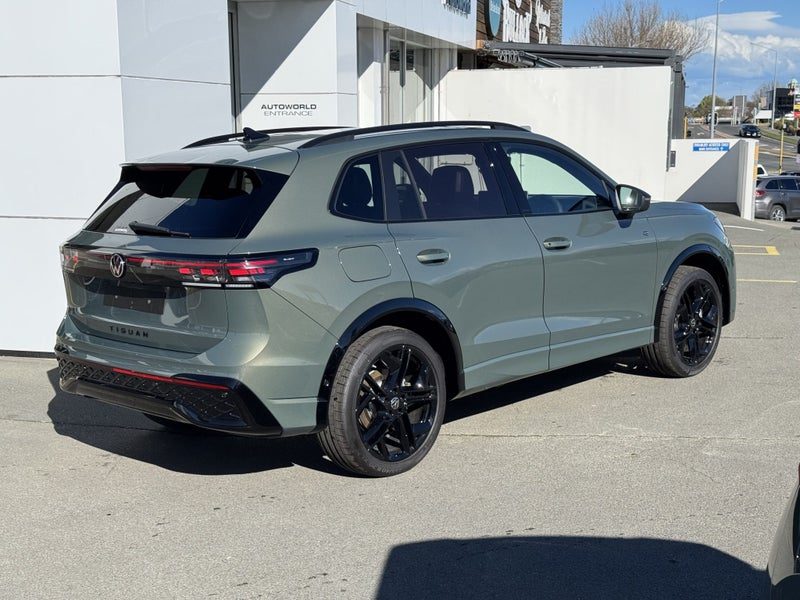 2026 Volkswagen Tiguan R-Line, photo 3