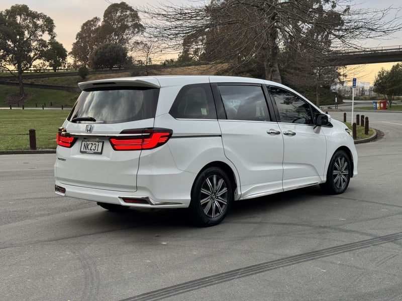 2021 Honda Odyssey Touring 2.4P/Cvt, photo 3