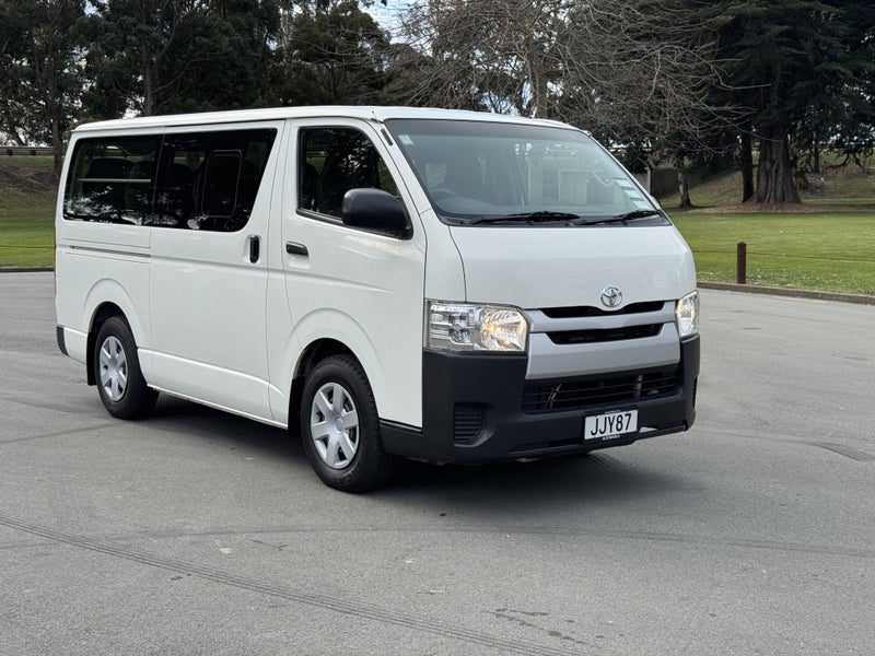 2015 Toyota Hiace Zl Td 3.0D Mini-Bus, main photo