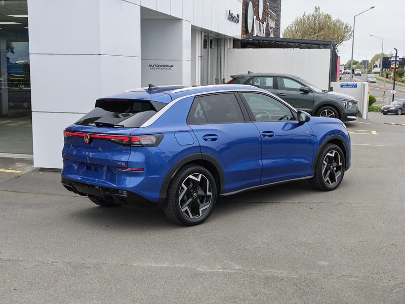 2026 Volkswagen T-Roc R-Line, photo 3