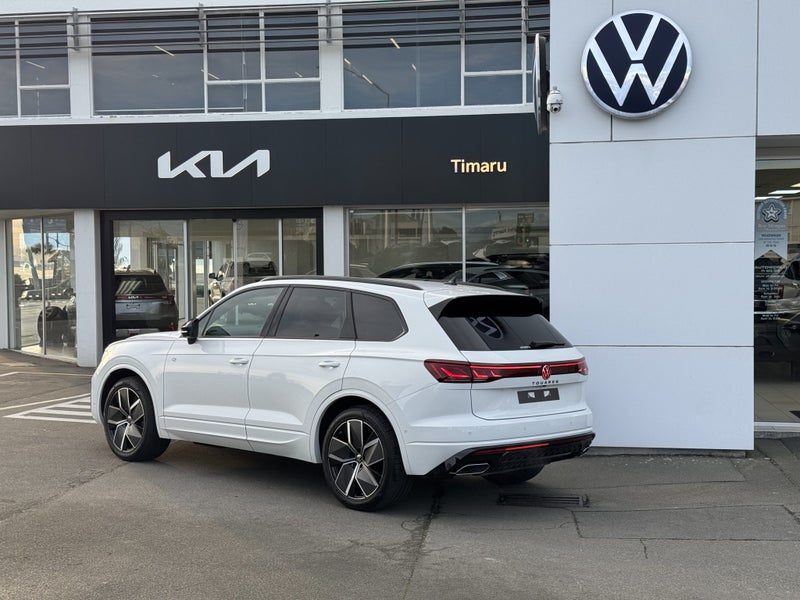 2026 Volkswagen Touareg V6s R-Line 210Kw Tdi, photo 3
