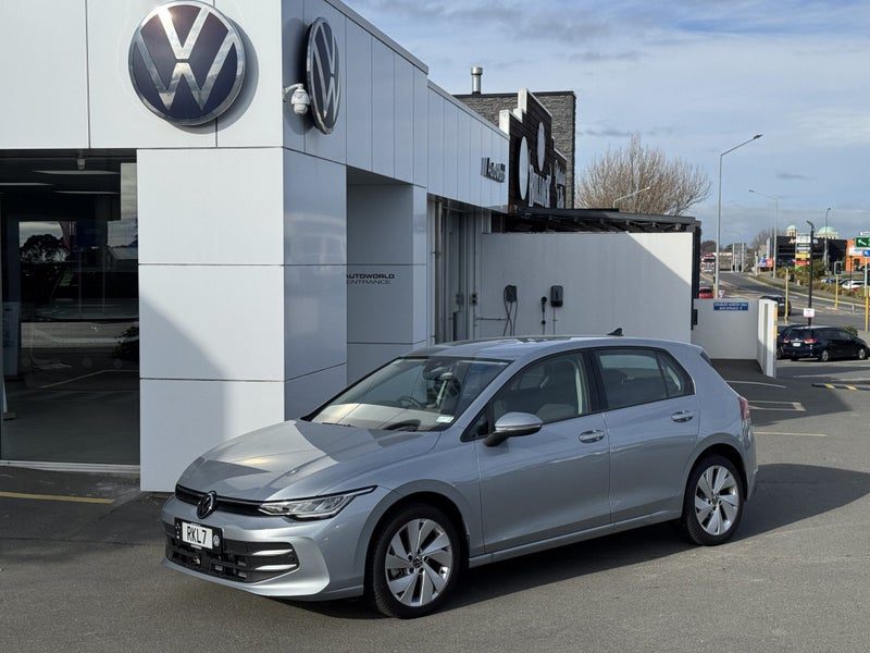 2025 Volkswagen Golf Life