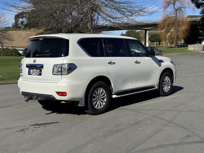 2018 Nissan Patrol Ti V8, photo 3