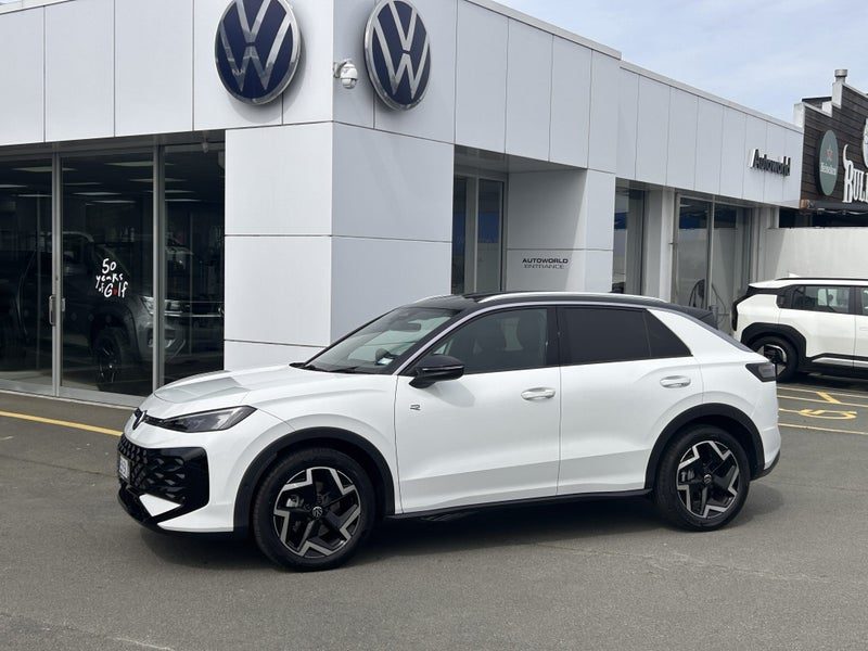 2026 Volkswagen T-Roc R-Line 1.5Pmht/7At