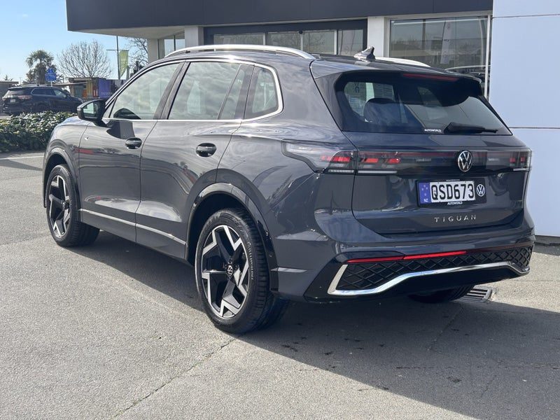 2024 Volkswagen Tiguan R-Line 2wd, photo 3