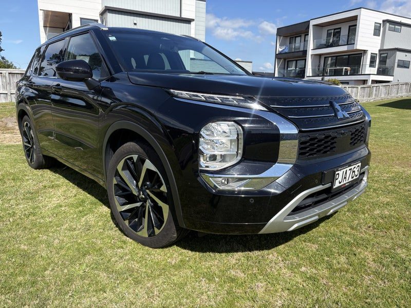 2022 Mitsubishi Outlander VRX 7 Seater
