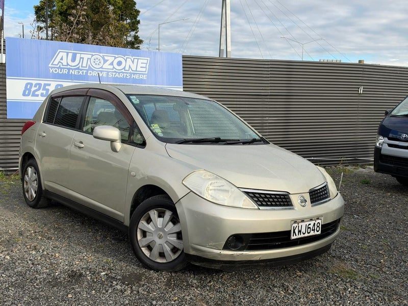 2005 Nissan Tiida