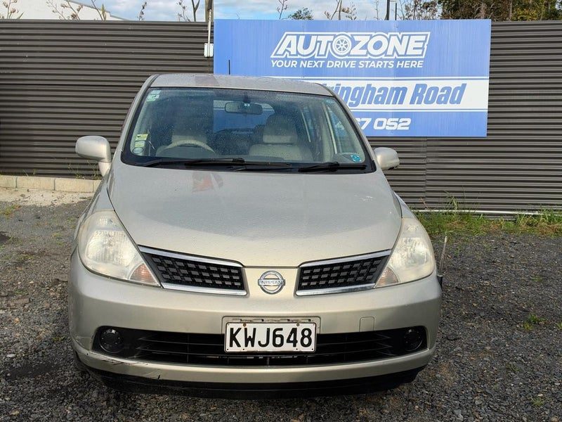 2005 Nissan Tiida, photo 3