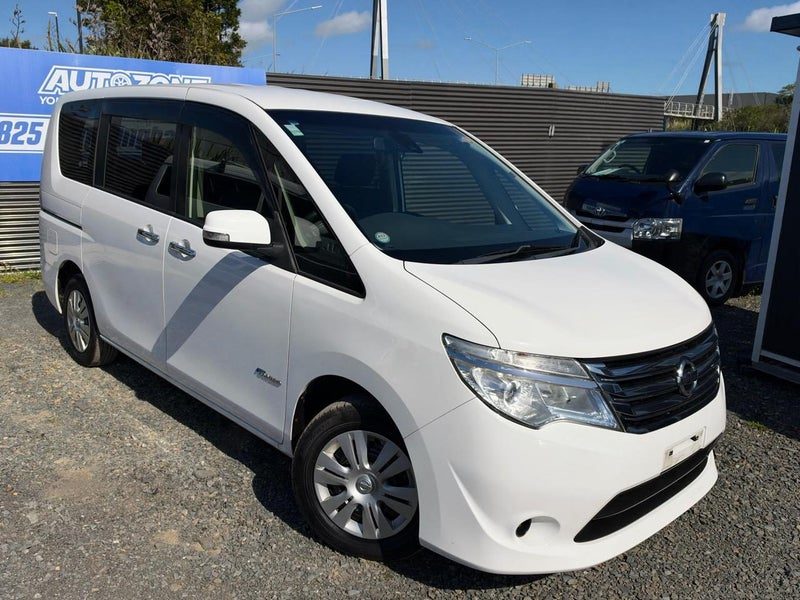 2015 Nissan Serena **HYBRID**