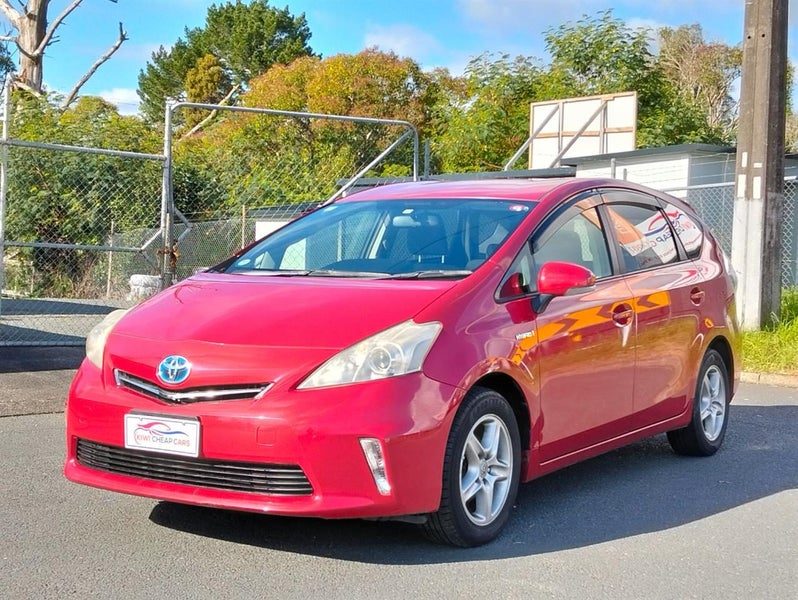 2012 Toyota Prius ALPHA S L Selection, photo 3