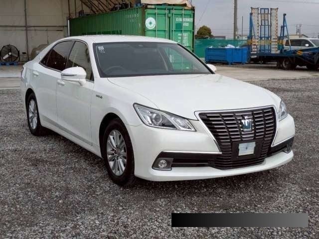 2015 Toyota Crown Hybrid