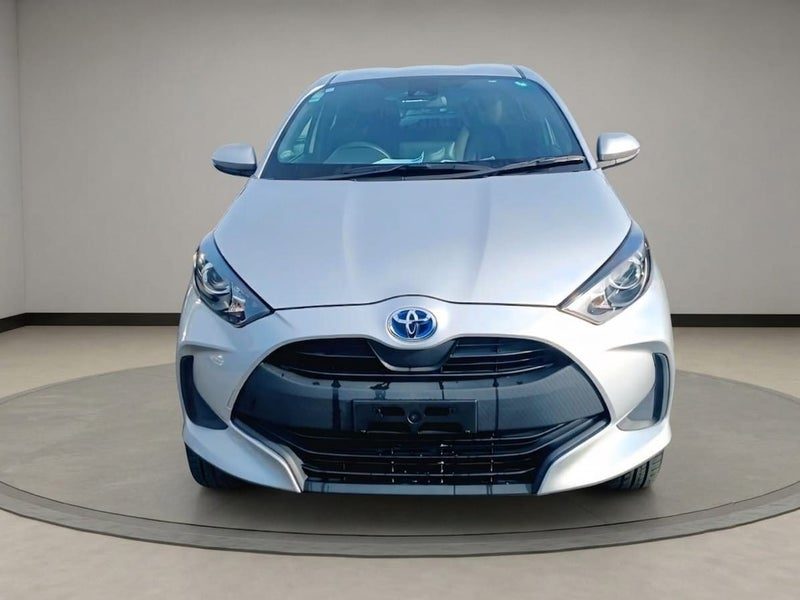 2020 Toyota Yaris HYBRID X, photo 3