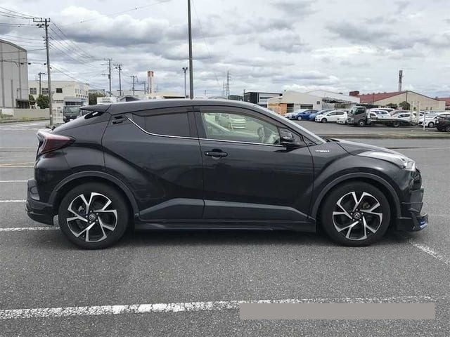 2017 Toyota C-HR G LED Edition, photo 3