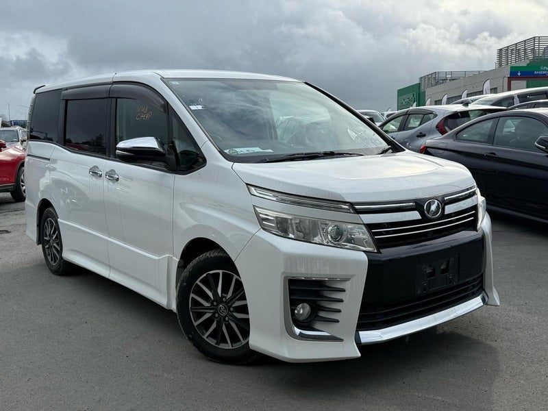 2015 Toyota Voxy