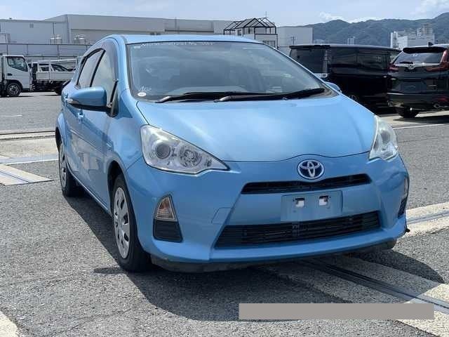 2015 Toyota Aqua S, main photo