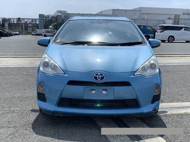 2015 Toyota Aqua S, photo 3