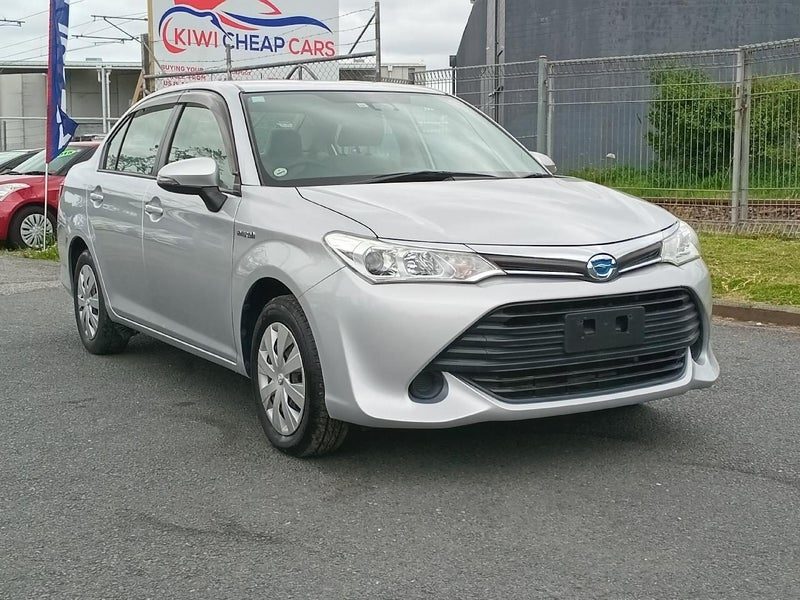 2017 Toyota Corolla AXIO HYBRID, photo 2