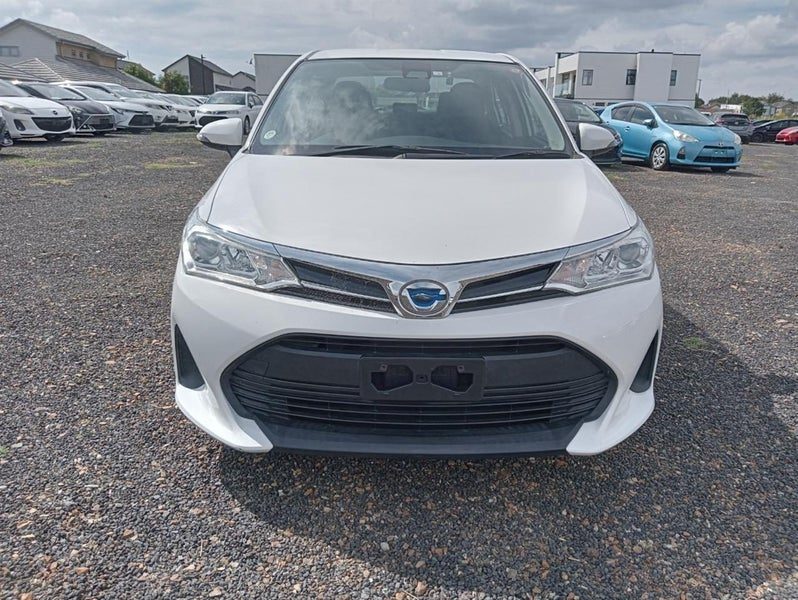 2018 Toyota Corolla AXIO HYBRID