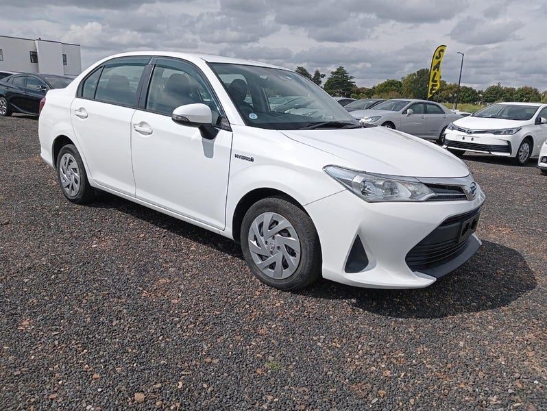 2018 Toyota Corolla AXIO HYBRID, photo 2