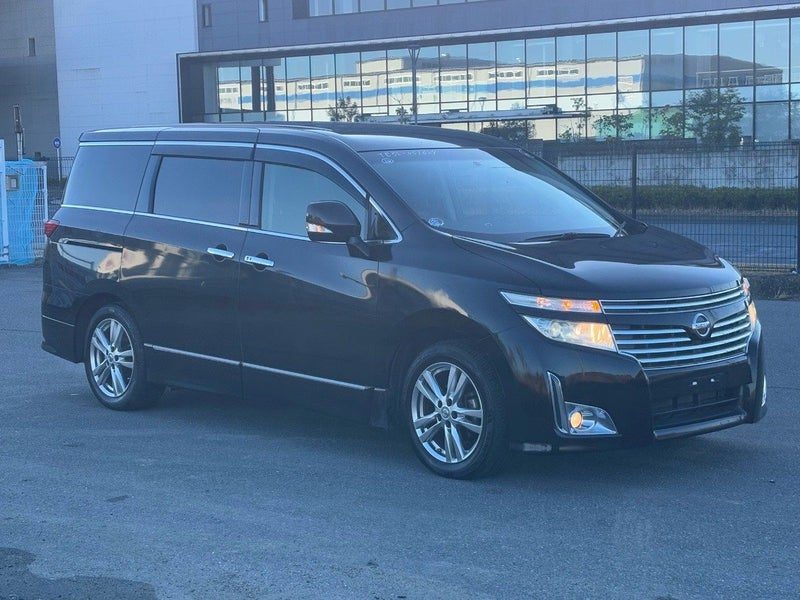 2013 Nissan Elgrand 250 HIGHWAY STAR S, main photo