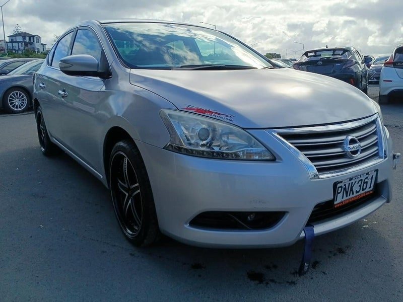 2012 Nissan Bluebird Sylphy, photo 2