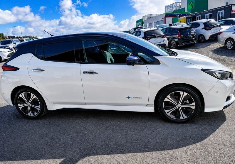 2019 Nissan Leaf, photo 2