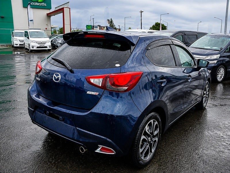 2015 Mazda Demio, photo 3