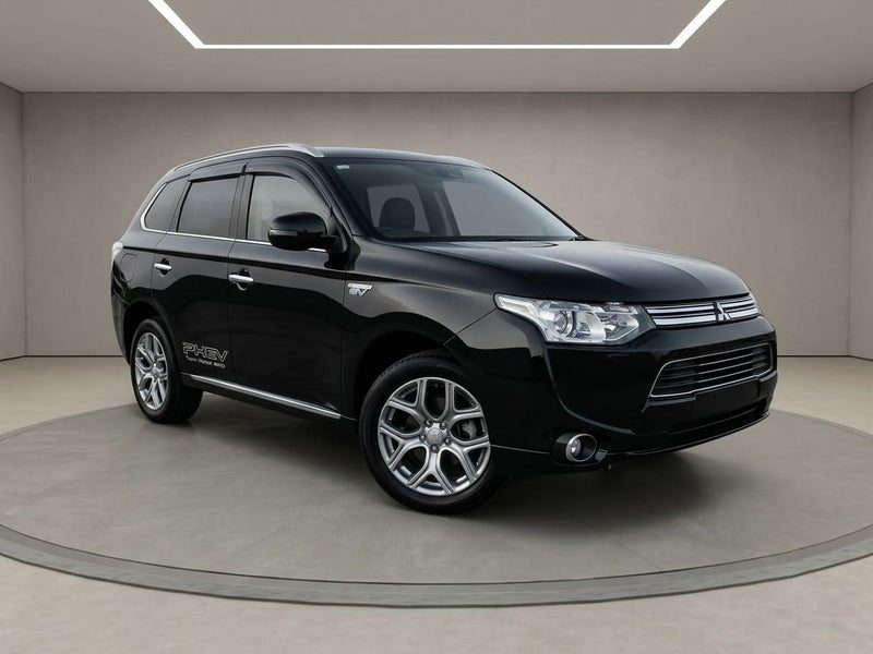 2013 Mitsubishi Outlander G NAVI PACKAGE, photo 2